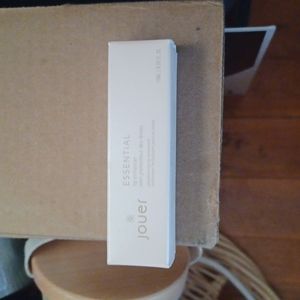 Jouer Essential Lip Enhancer